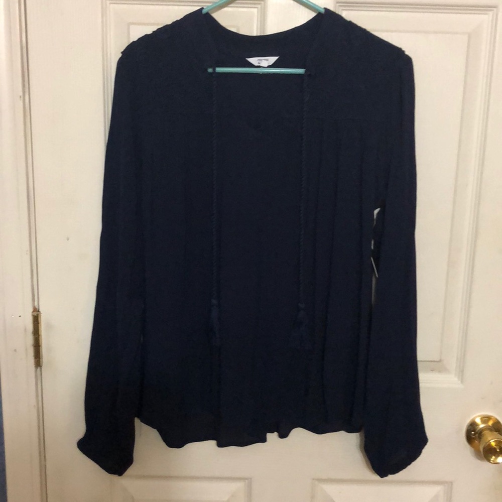 Crown & Ivy top